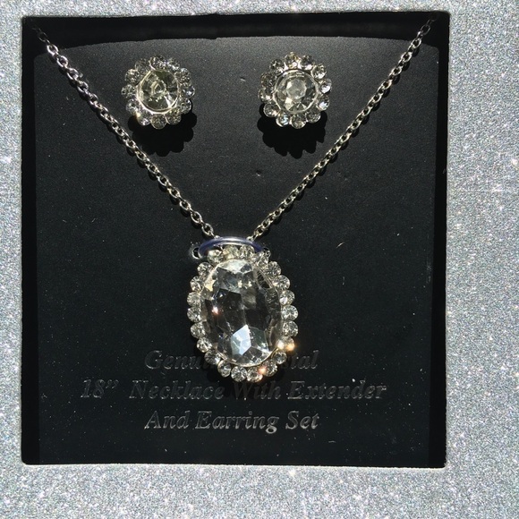 Genuine Crystal Necklace and Earring Matching Set - Picture 6 of 6